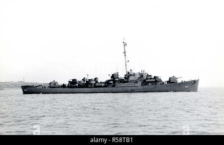 DE-537 USS RIZZI built by NYBos completed 6/1945 - 306 geared turbine ...