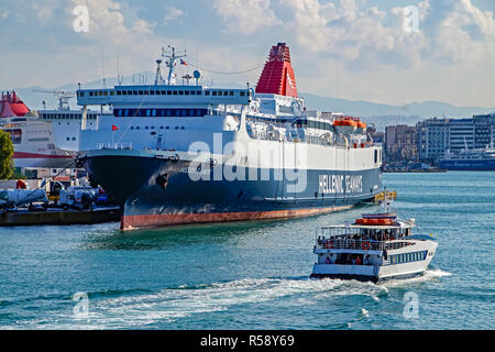 hellenic seaways moored piraeus vodafone samos nissos
