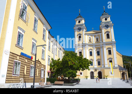 Mondsee Abbey, Market Square, Mondsee, Mondsee Lake, Oberosterreich, Upper Austria, Austria Stock Photo