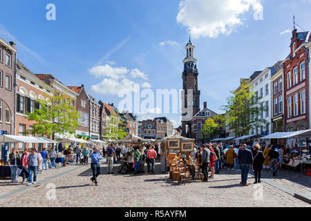 Zutphen, Netherlands – August 26, 2018: Antiques and curiosities market on the Groenmarkt in Zutphen Stock Photo