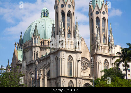 Brazil, Sao Paulo, Se, Catedral da Se, square Praca da Se Stock Photo -  Alamy