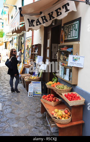 Italy, Amalfi Coast, Ravello, Market (MR) Stock Photo