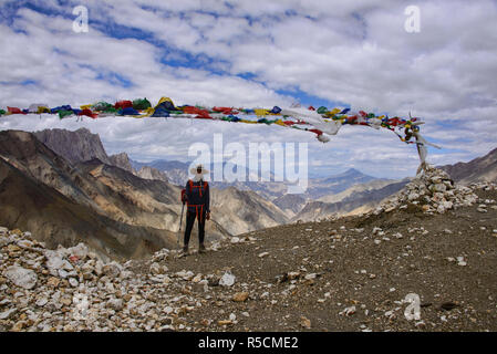 Trekking in the wild Sumdah Chenmo on the Lamayuru-Chilling trek, Ladakh, India Stock Photo