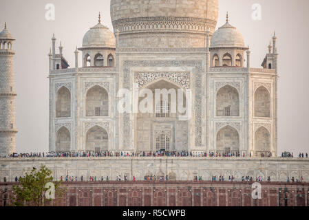 Taj Mahal seen from Mehtab Bagh gardens, Agra, Uttar Pradesh, India Stock Photo