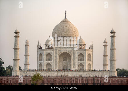 Taj Mahal seen from Mehtab Bagh gardens, Agra, Uttar Pradesh, India Stock Photo