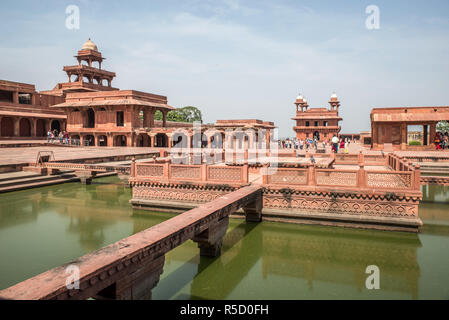 Anup Talao ornamental pool at Fatehpur Sikri Fort, Uttar Pradesh, India Stock Photo