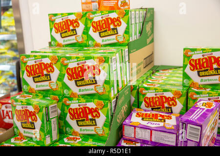 A box of Arnott's Oven Baked Shapes Originals Pizza crackers Stock Photo -  Alamy