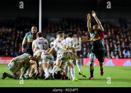 London, UK. 30th Nov, 2018. Nic White of Exeter Chiefs in action during Gallagher Premiership match between Harlequins and Exeter Chiefs at Twickenham Stoop on Friday, 30 November 2018. LONDON ENGLAND. (Editorial use only, license required for commercial use. No use in betting, games or a single club/league/player publications.) Credit: Taka G Wu/Alamy News Stock Photo