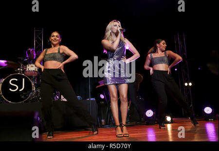 Sydney, NSW, Australia. 22nd Sep, 2018. Samantha Jade seen performing at the Revesby Workers Club as she celebrates the release of her third studio album titled 'Best Of My Love' in Sydney. Credit: Belinda Vel/SOPA Images/ZUMA Wire/Alamy Live News Stock Photo