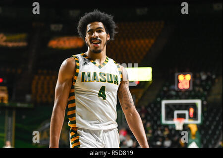 Fairfax, Virginia, USA. 28th Nov, 2018. OTIS LIVINGSTON II (4) winks at the camera during the game held at Eaglebank Arena in Fairfax, Virginia. Credit: Amy Sanderson/ZUMA Wire/Alamy Live News Stock Photo