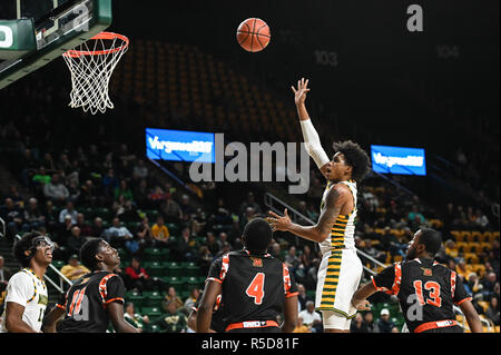Fairfax, Virginia, USA. 28th Nov, 2018. JAVON GREENE (23) attempts to score during the game held at Eaglebank Arena in Fairfax, Virginia. Credit: Amy Sanderson/ZUMA Wire/Alamy Live News Stock Photo