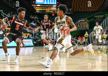 Fairfax, Virginia, USA. 28th Nov, 2018. JAVON GREENE (23) charges toward the basket during the game held at Eaglebank Arena in Fairfax, Virginia. Credit: Amy Sanderson/ZUMA Wire/Alamy Live News Stock Photo