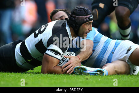 London, UK, 1st December, 2018.  Juan Manuel Leguizamon (Jaguares & Argentina) of Barbarians goes over for his Try During The Killik Cup between Barbarians and Argentina at Twickenham stadium , London, England on 01 Dec 2018.   Credit: Action Foto Sport/Alamy Live News Stock Photo