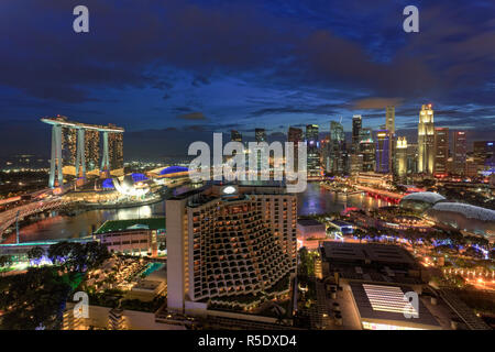 Singapore, Aerial view of Singapore Skyline and Esplanade Theathre Stock Photo