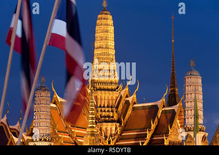 Dusk, Wat Phra Kaeo, Grand Palace, Bangkok, Thailand
