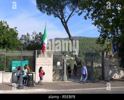 TIVOLI, ITALY - SEPTEMBER 29, 2017: Tourists at the entrance of Villa Gregoriana, a beautiful park with the famous Great Waterfall and the Grottoes of Stock Photo