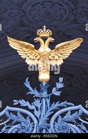 Russia, St. Petersburg, Dvortsovaya Square, double-headed eagle, symbol of Imperial Russia on gates to the Winter Palace and Hermitage Museum Stock Photo