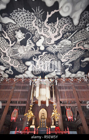 Japan, Kyoto, Kennin-ji Zen Temple, Interior of Hatto or Dharma Hall showing Twin Dragons Painting by Koizumi Junsaku Stock Photo