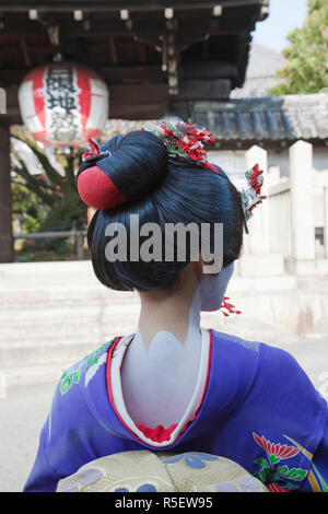 Japan, Kyoto, Maiko (Apprentice Geisha) Dressed in Kimono Stock Photo