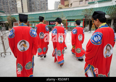 Taoist priests at the Wong Tai Sin Temple to the Lunar New Year