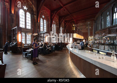 Ticket Office bar, St. Pancras Hotel, London, England, UK Stock Photo
