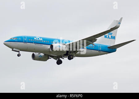 KLM Royal Dutch Airlines Boeing 737-7K2 PH-BGW landing at London Heathrow airport Stock Photo