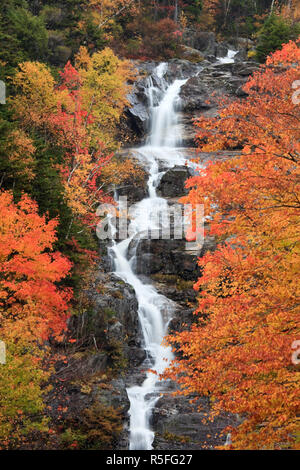 USA, New England, New Hampshire, Crawford Notch State Park, Silver Cascade Falls Stock Photo