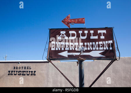 USA, Nevada, Great Basin, Amargosa Valley, Cherry Patch Brothel sign Stock Photo