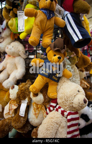 USA, Alabama, Scottsboro, Unclaimed Baggage Center, sellers of unclaimed US airlines baggage, unclaimed toys Stock Photo