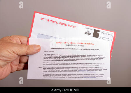 Official notification letter and envelope for a UK car safety recall Stock Photo