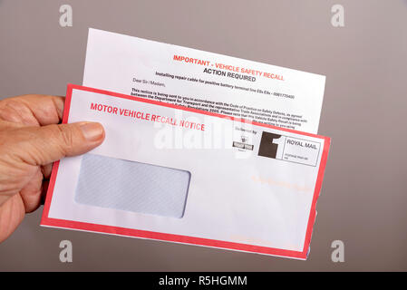 Official notification letter and envelope for a UK car safety recall Stock Photo