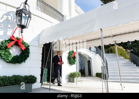 USA. November 2018. President Donald J. Trump walks out of the South Portico of the White House Thursday, Nov. 29, 2018, prior to boarding Marine One en route to the G20 Summit in Buenos Aires, Argentina  People:  President Donald Trump Credit: Storms Media Group/Alamy Live News Stock Photo