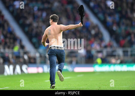 Twickenham, UK. 1st December 2018. A man jumped into the pitch during The Killik Cup - Barbarians v Argentina at Twickenham Stadium on Saturday, 01 December 2018. LONDON ENGLAND.  (Editorial use only, license required for commercial use. No use in betting, games or a single club/league/player publications.) Credit: Taka G Wu/Alamy News Stock Photo