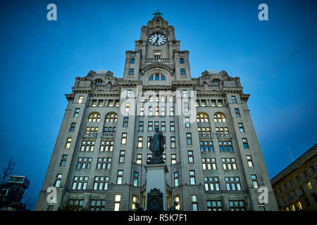 Liverpool Waterfront Pier Head Liver Building at night Stock Photo