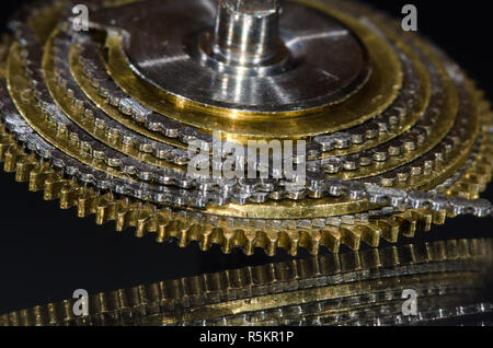 Fusee (horology) - Wikipedia