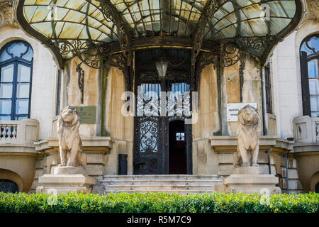 September 22, 2017 Bucharest/Romania - Entrance to the Cantacuzino Palace located on Victoriei Avenue, housing the George Enescu National Museum in do Stock Photo