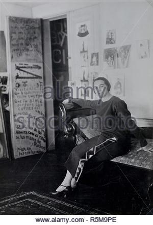 Sonia Delaunay In The Delaunays Apartment Boulevard