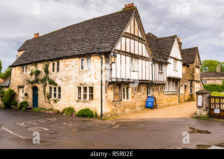 Lacock Pottery in Lacock Village, Wiltshire. Stock Photo