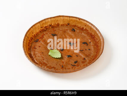 round paper cake pan Stock Photo