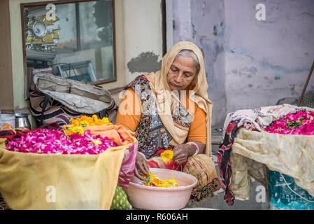 Flowers seller, Udaipur, Rajasthan, India Stock Photo