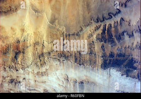 Windswept Valleys in Northern Africa.jpg - R60FBN
