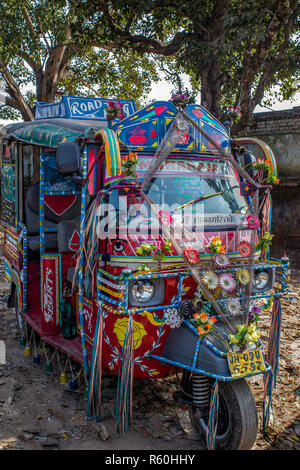 28-Dec-2014-Decorated rickshaw at Chhinnamasta Temple-Rajrappa Road, Rajrappa, Jharkhand INDIA asia Stock Photo