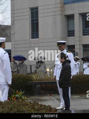 U.S. Navy Cmdr. John Fitzpatrick, U.S. Navy’s Nuclear Power Training ...