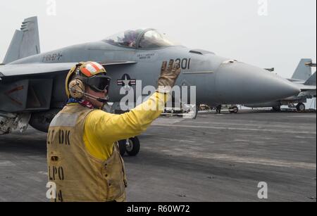 Aviation boatswains mate handler 1st hi-res stock photography and images -  Alamy