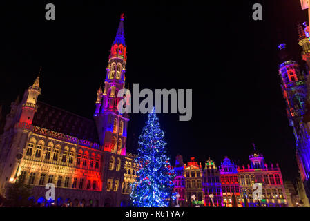 2018 Light show of Christmas market at City Hall, Grand-Place, Brussels, Belgium Stock Photo