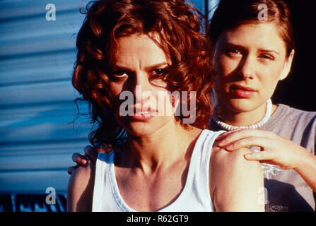 Lover Girl, USA 1997 Regie: Lisa Addario, Joe Syracuse Darsteller: Tara Subkoff, Sandra Bernhard Stock Photo