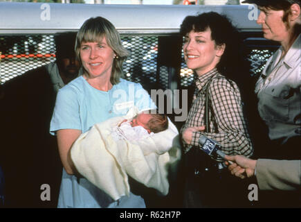 Liebe hinter Gittern aka. Love Child, USA 1982  Regie: Larry Peerce Darsteller: Amy Madigan Stock Photo