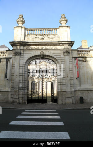 Entrance to Musee de l'Hotel Sandelin, Rue Carnot, Saint Omer, Pas de Calais, Hauts de France, France Stock Photo