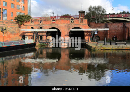 The Grocers Warehouse Ruins and Bridgewater Canal, Castlefield, Manchester, Lancashire, England, UK Stock Photo