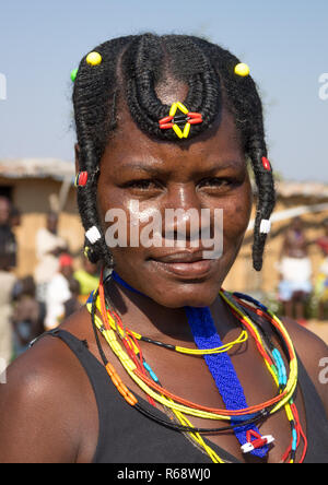 ANGOLA - MUDIMBA TRIBE WOMAN WITH A BRA - CAHAMA Mudimba tribe woman with a  bra, Cunene Province